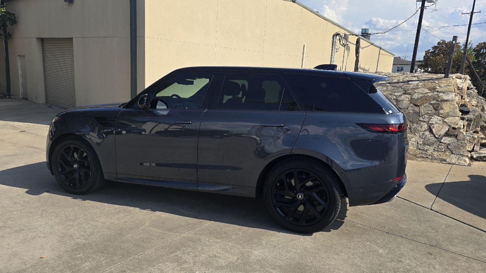 land rover range rover sport 2025 SAL1L9FU3SA495486 image land rover range rover sport 2025 SAL1L9FU3SA495486 image
